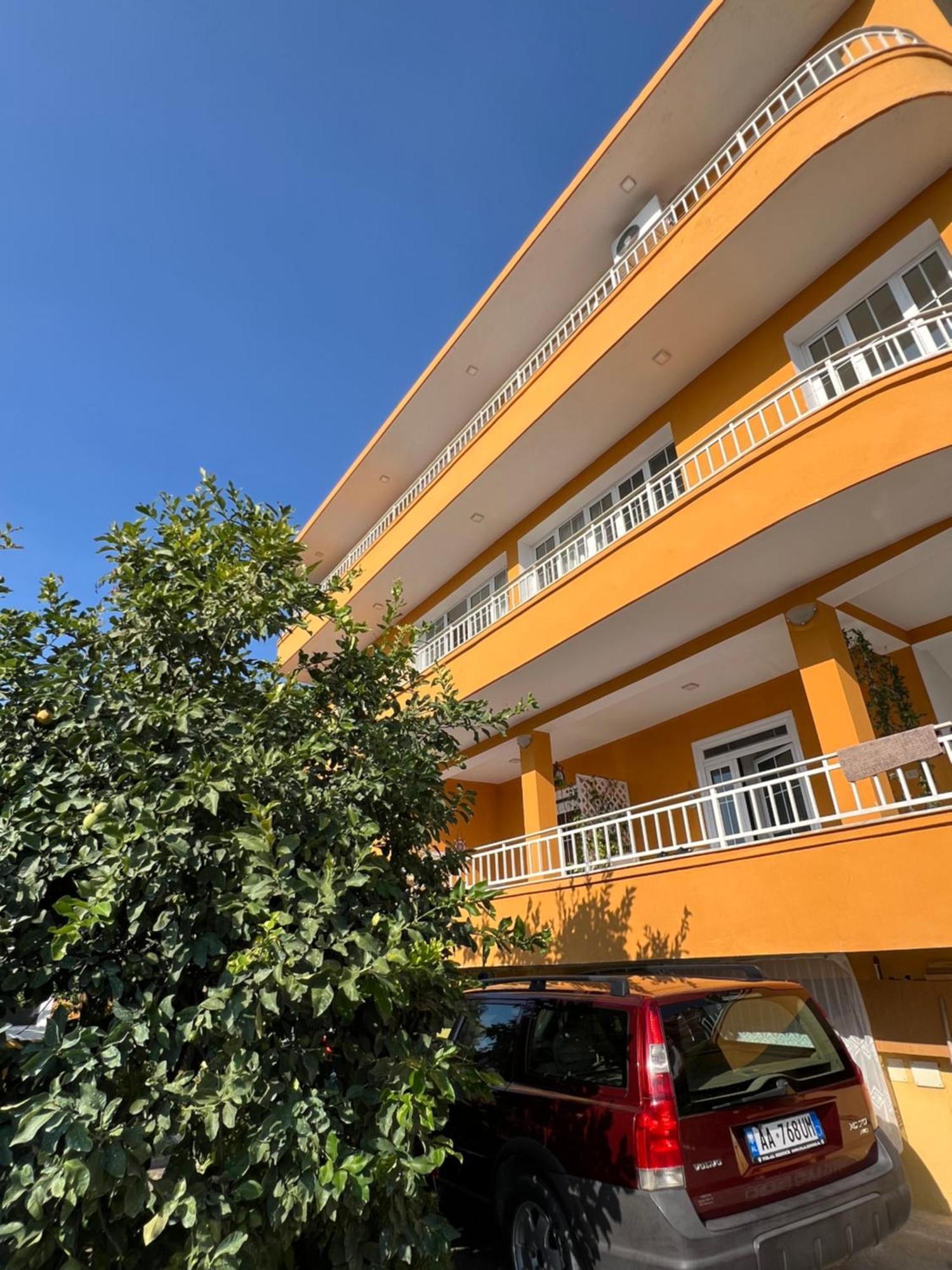 Mimi'S Apartments Vlorë Eksteriør billede